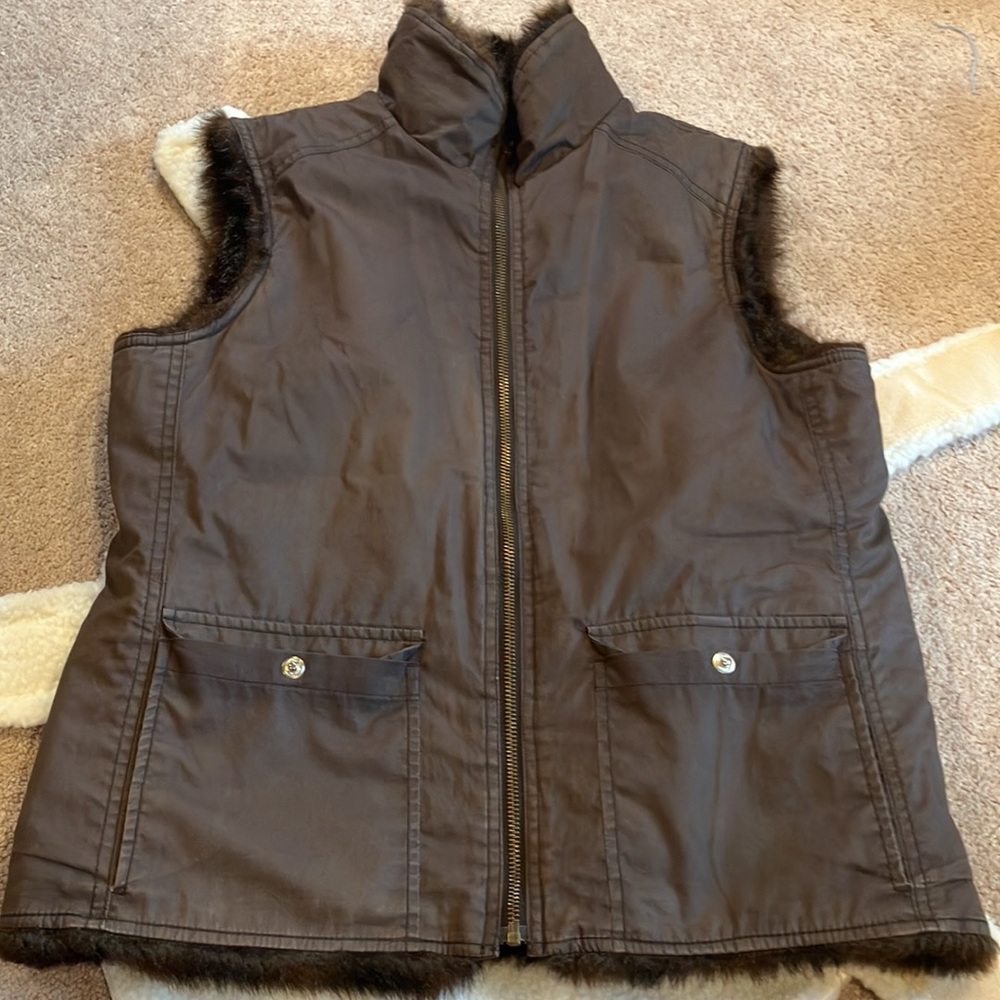 YKK faux fur vest - Picture 6 of 8